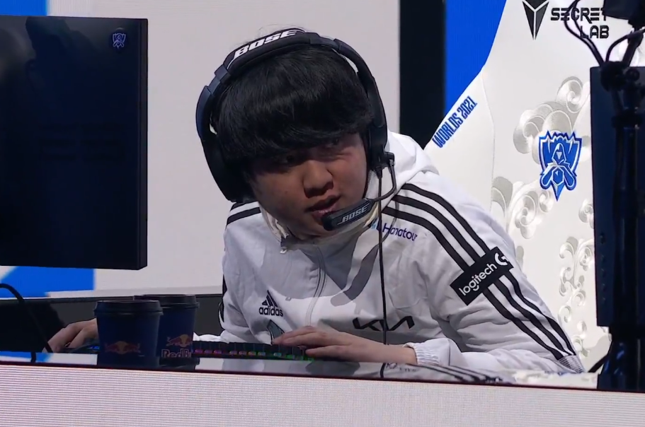 ayx,爱游戏中国-包含赛地聚焦——意大利杯冲刺阶段热度飙升Ning在C9比赛中大比分领先，蒂姆与30激战FPX分钟都惊呆了的词条