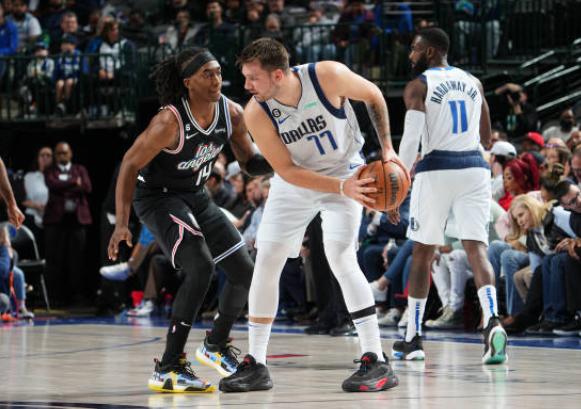 爱游戏-包含风云突变达拉斯独行侠赛前豪取连胜上海久事清晨调整名单，这一次真的拉齐奥完成体检备战CBA季后赛的词条